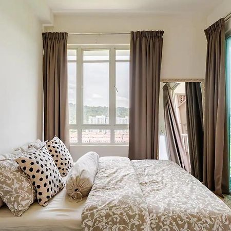 Suasana Residensi Damai Apartment Petaling Jaya Bagian luar foto