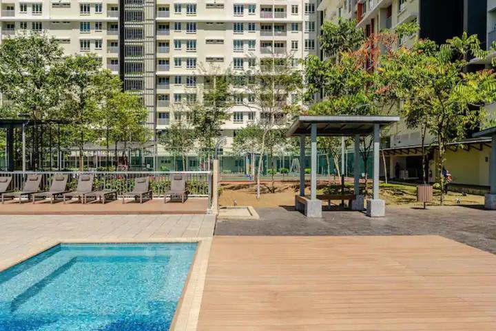 Suasana Residensi Damai Apartment Petaling Jaya Bagian luar foto