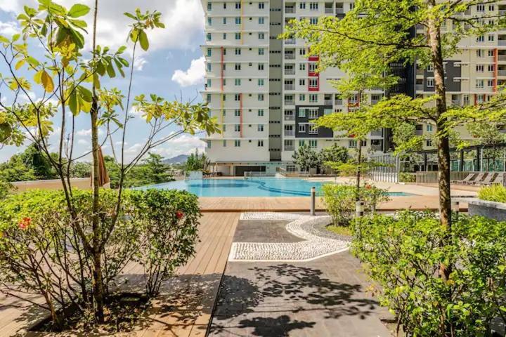 Suasana Residensi Damai Apartment Petaling Jaya Bagian luar foto